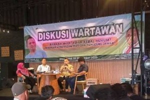 Diskusi wartawan di ow Woodland.